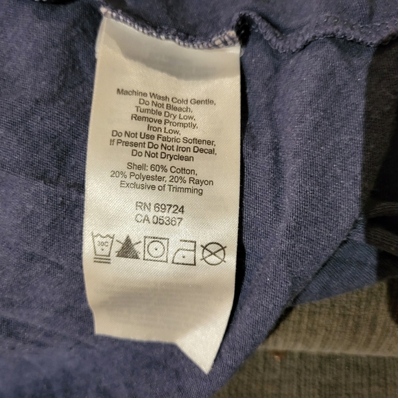 Columbia Women's Blue Graphic Tee - Picture 3 of 4